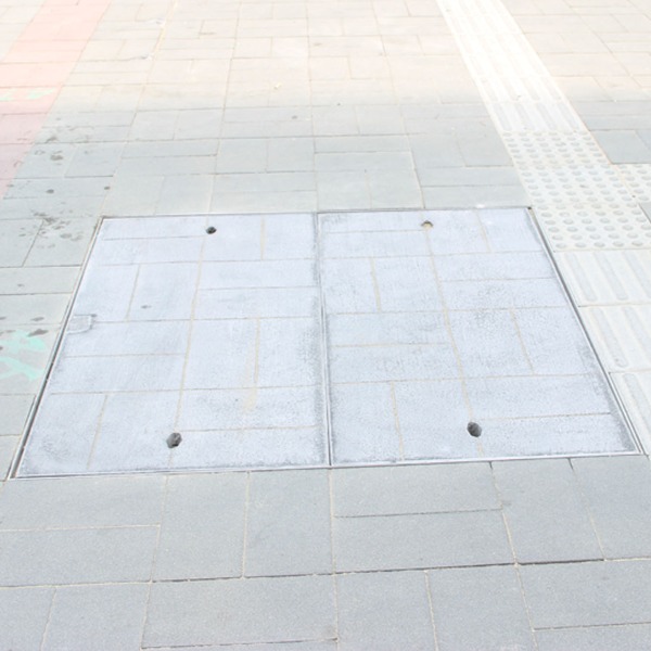 仿石式一體不銹鋼井蓋